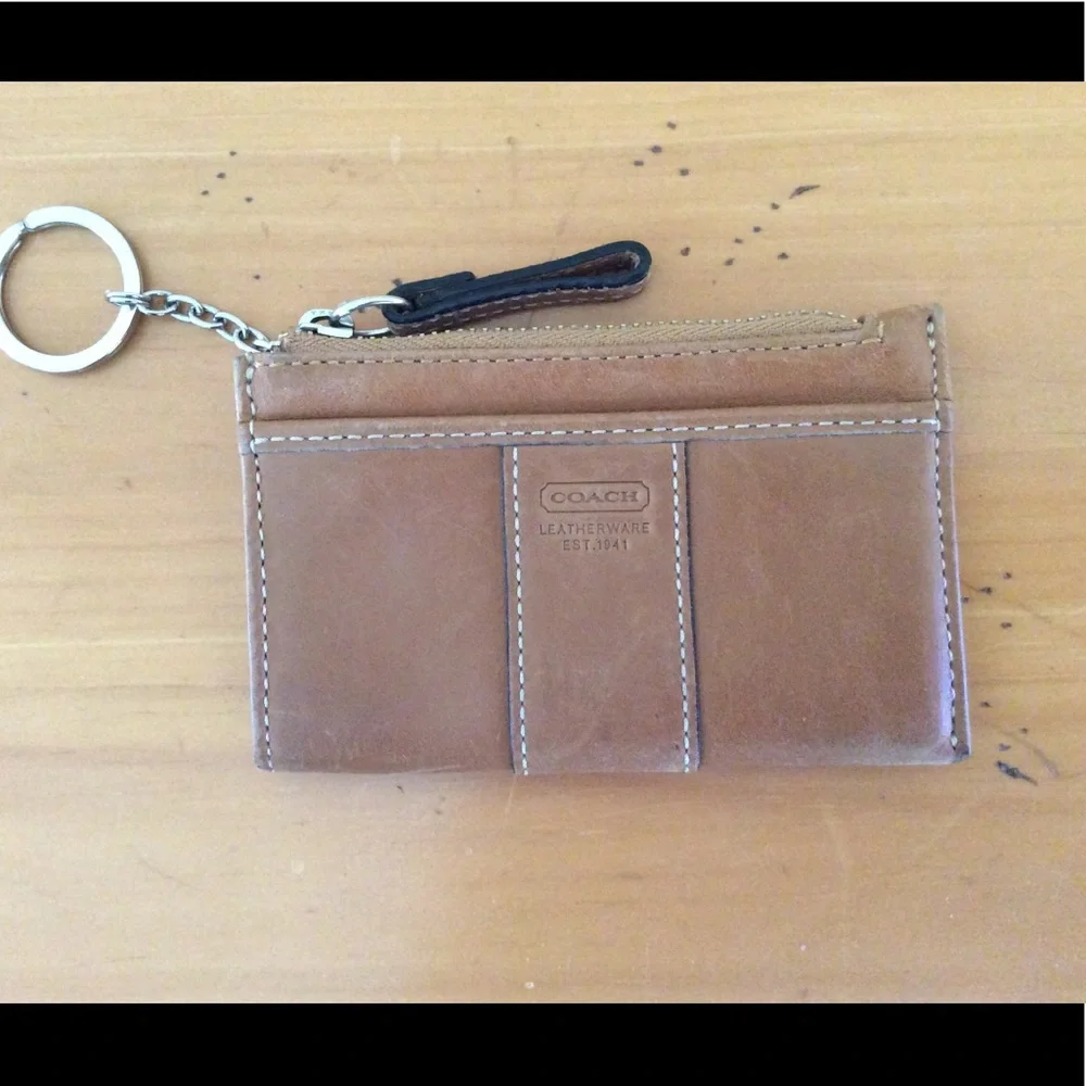 Vintage Coach tan credit card key holder